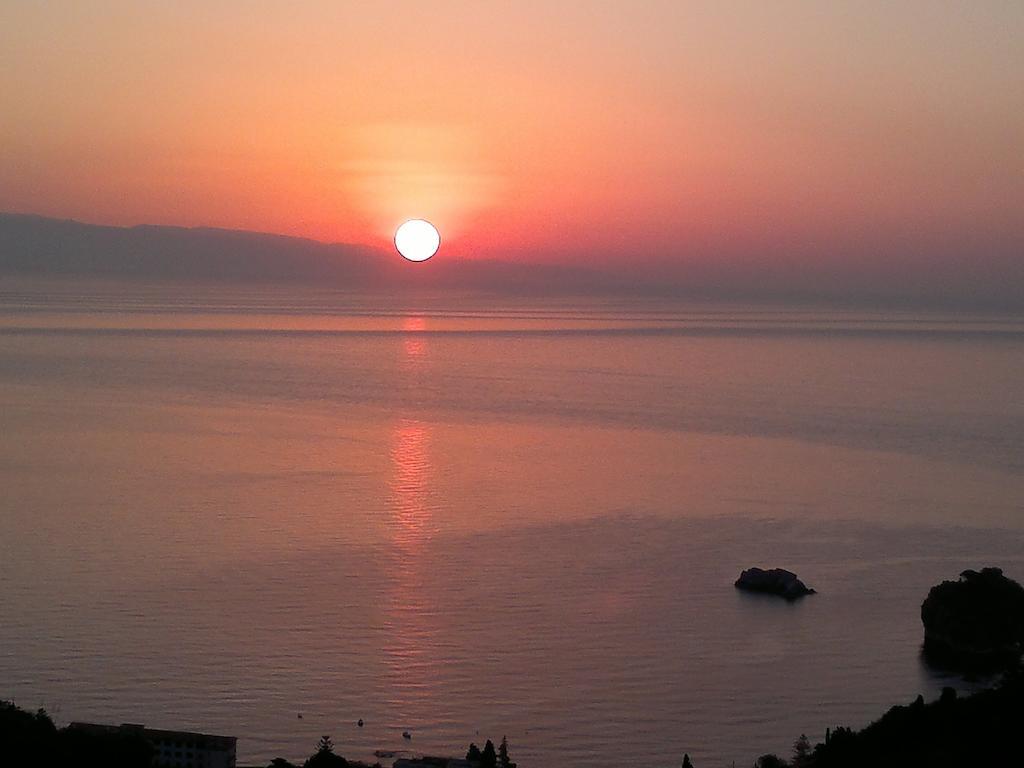 B&B La Terrazza Sul Mare Taormina Exterior photo