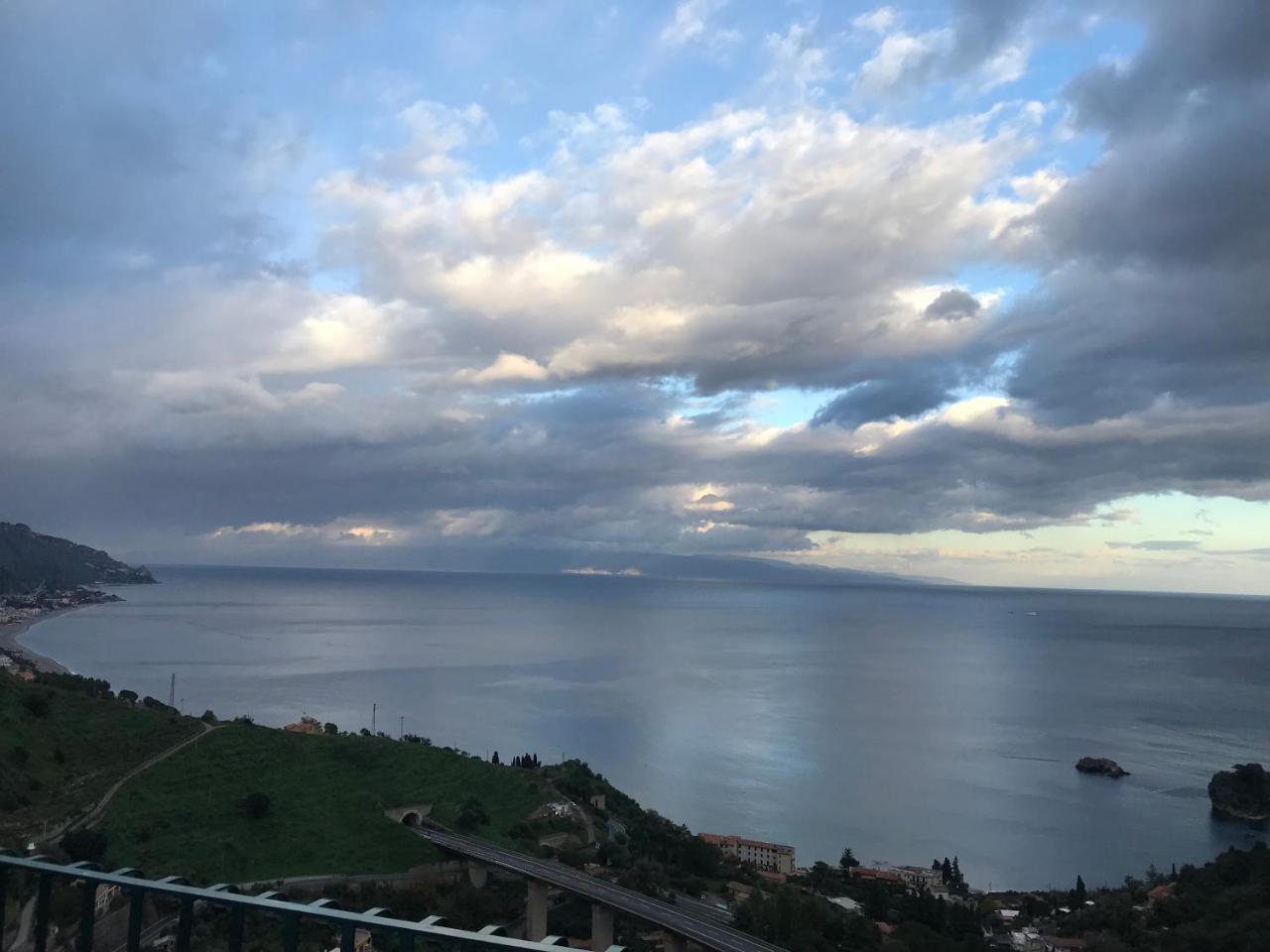 B&B La Terrazza Sul Mare Taormina Exterior photo